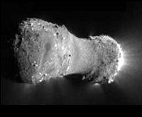 Alien Comets (Hartley 2, 200px)